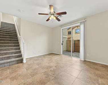 4081 E Oakland Street - Photo Thumbnail 9