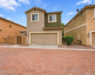 4081 E Oakland Street - Photo Thumbnail 1