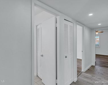 3933 S Pine Street - Photo Thumbnail 15