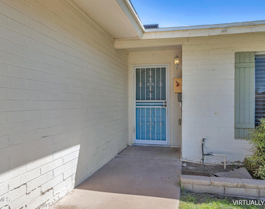 3933 S Pine Street - Photo Thumbnail 3