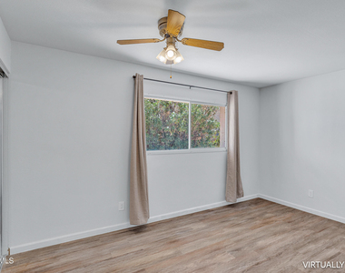 3933 S Pine Street - Photo Thumbnail 18