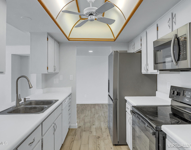 3933 S Pine Street - Photo Thumbnail 10