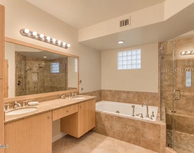 11774 N 83rd Place - Photo Thumbnail 18