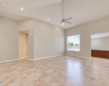 11774 N 83rd Place - Photo Thumbnail 4