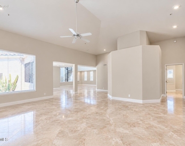 11774 N 83rd Place - Photo Thumbnail 2