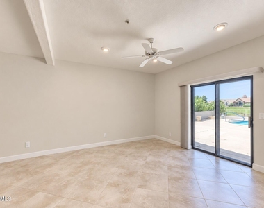 11774 N 83rd Place - Photo Thumbnail 14