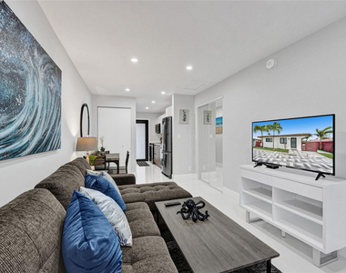 4536 Poinciana Street - Photo Thumbnail 2