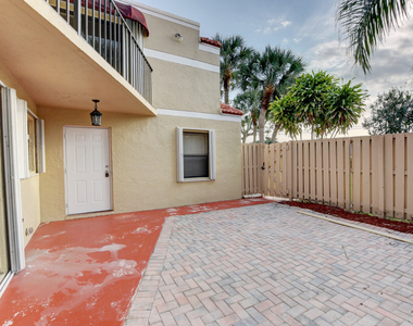 4145 Village Drive - Photo Thumbnail 7