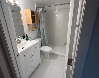 4145 Village Drive - Photo Thumbnail 11