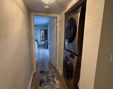 4145 Village Drive - Photo Thumbnail 5