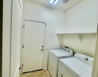 11709 W Sherman Street - Photo Thumbnail 11