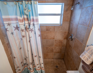 1212 Se 2nd Court - Photo Thumbnail 27