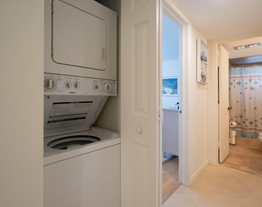 1212 Se 2nd Court - Photo Thumbnail 22