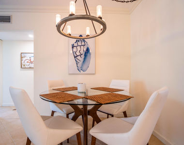 1212 Se 2nd Court - Photo Thumbnail 6