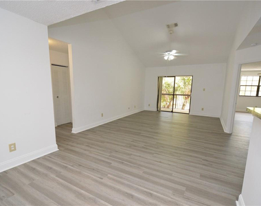 11229 W Atlantic Boulevard - Photo Thumbnail 3