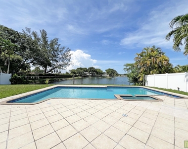 4975 Nw 6th Street - Photo Thumbnail 26