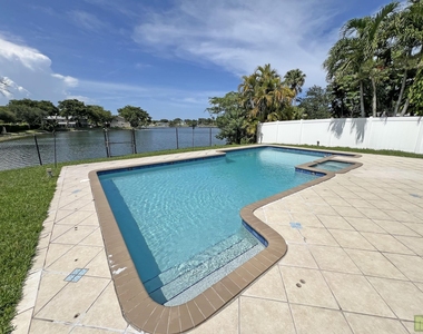 4975 Nw 6th Street - Photo Thumbnail 27