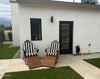 2303 E Weldon Avenue - Photo Thumbnail 1
