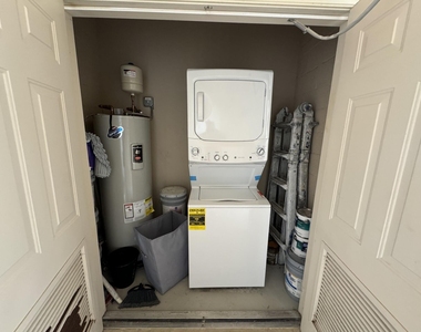 8393 Mulligan Circle - Photo Thumbnail 10