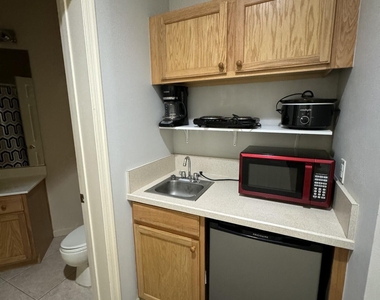 8393 Mulligan Circle - Photo Thumbnail 9