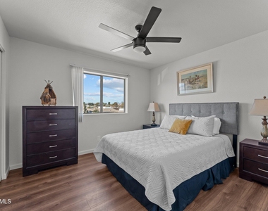 540 S West Road - Photo Thumbnail 11