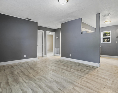 741 Nw 4th Avenue - Photo Thumbnail 8
