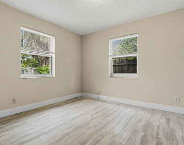 741 Nw 4th Avenue - Photo Thumbnail 11