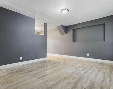 741 Nw 4th Avenue - Photo Thumbnail 5