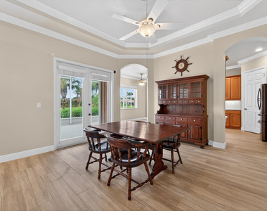 512 Sw Lake Manatee Way - Photo Thumbnail 12
