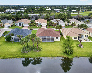 512 Sw Lake Manatee Way - Photo Thumbnail 3
