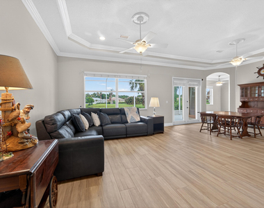 512 Sw Lake Manatee Way - Photo Thumbnail 11