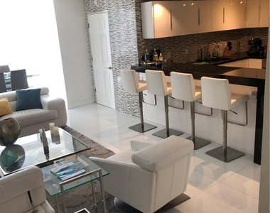 6423 Collins Avenue - Photo Thumbnail 21