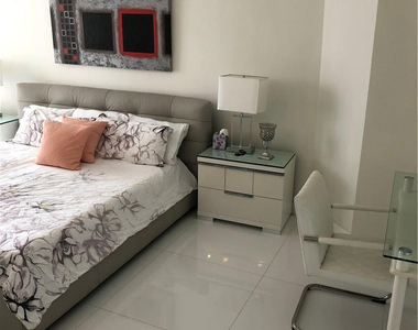 6423 Collins Avenue - Photo Thumbnail 28