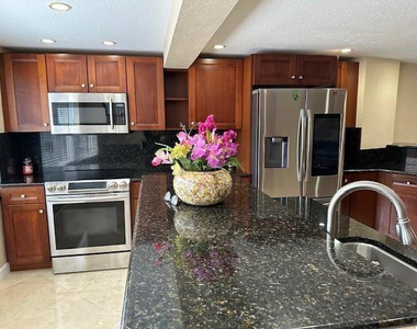 5555 N Ocean Boulevard - Photo Thumbnail 11