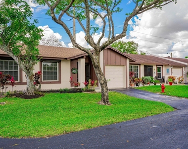 5300 Breadfruit Circle - Photo Thumbnail 29