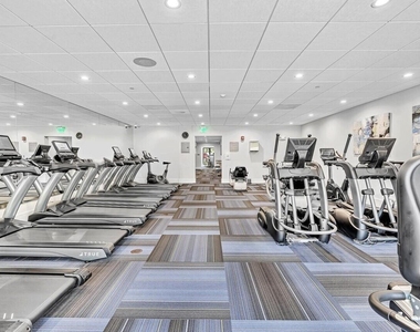 7270 Ashford Place - Photo Thumbnail 50