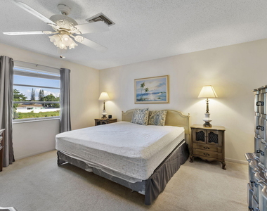 1050 Citrus Way - Photo Thumbnail 18