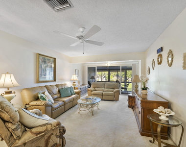 1050 Citrus Way - Photo Thumbnail 13