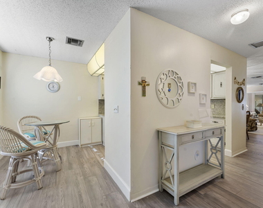 1050 Citrus Way - Photo Thumbnail 2