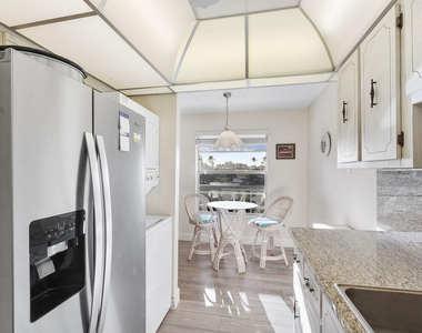 1050 Citrus Way - Photo Thumbnail 10