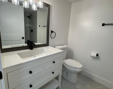 10229 Nw 9th Street Circle - Photo Thumbnail 17