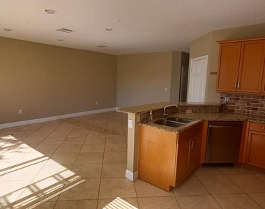 4715 Sw 164th Avenue - Photo Thumbnail 4