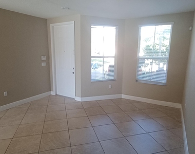 4715 Sw 164th Avenue - Photo Thumbnail 2