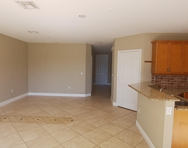 4715 Sw 164th Avenue - Photo Thumbnail 5