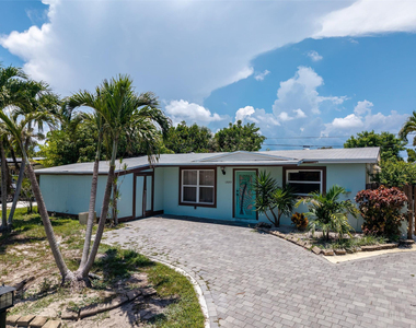 12053 Colony Avenue - Photo Thumbnail 1