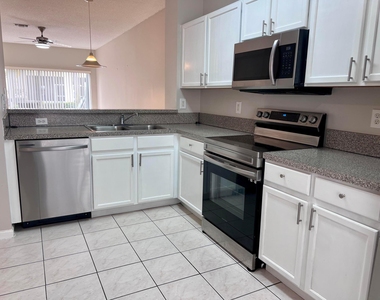 6952 Crooked Fence Drive - Photo Thumbnail 2