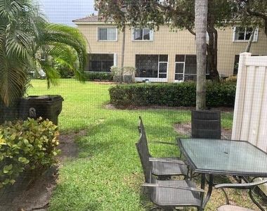 6952 Crooked Fence Drive - Photo Thumbnail 8