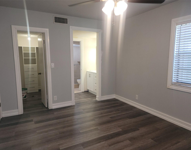 1001 Se 6th Avenue - Photo Thumbnail 30