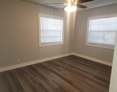 1001 Se 6th Avenue - Photo Thumbnail 27