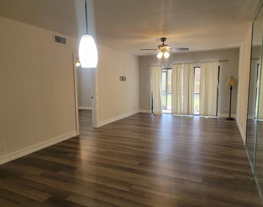 1001 Se 6th Avenue - Photo Thumbnail 19